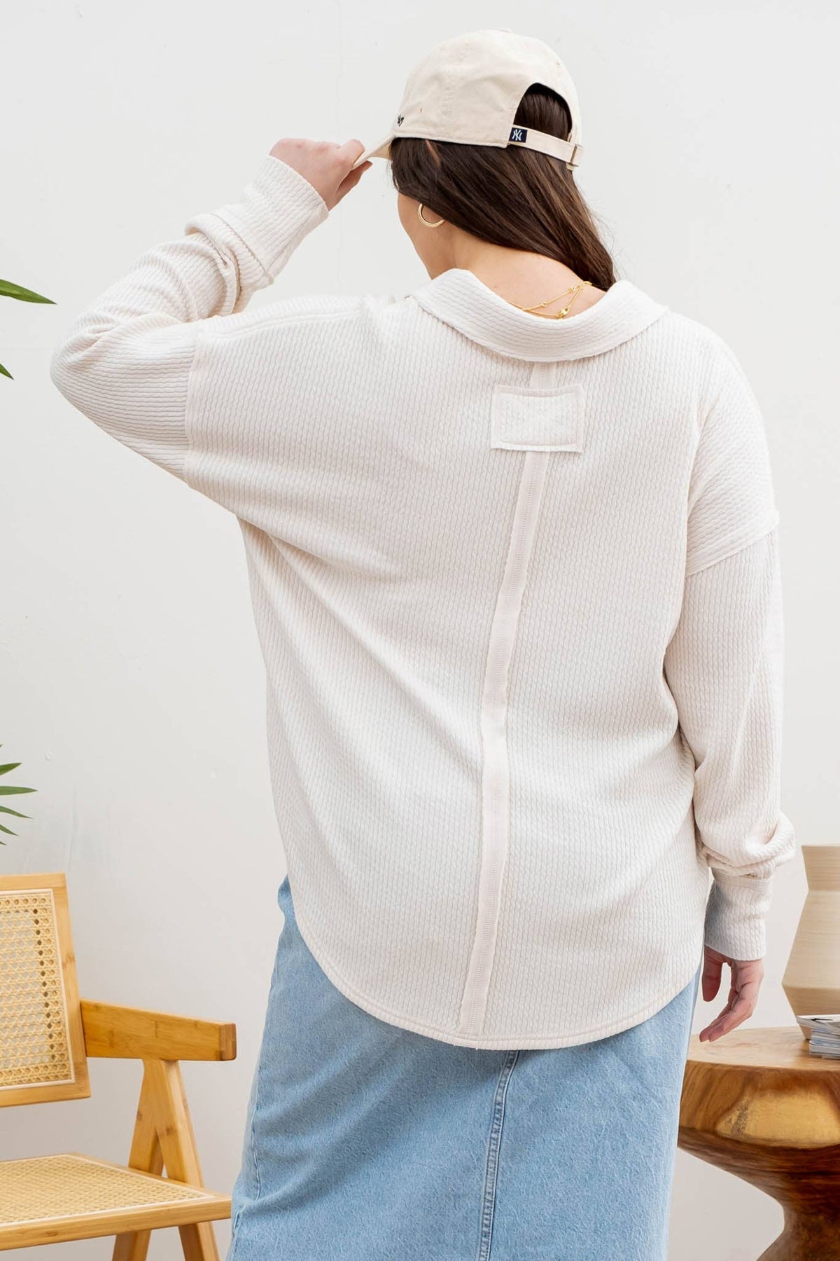 PLUS SPLIT NECK LONG SLEEVE KNIT TOP