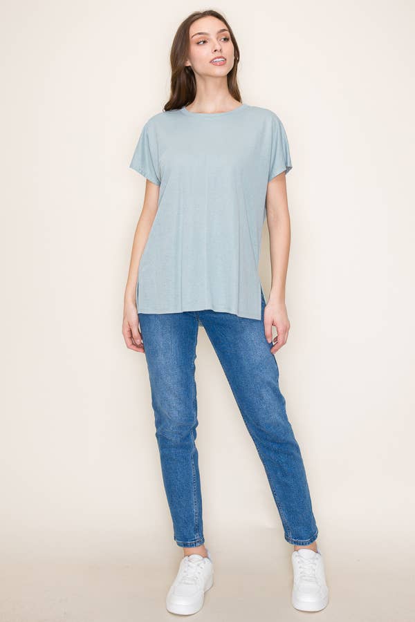 ROUND NECK S/S GABI TOP WITH MIDDLE STITCHING